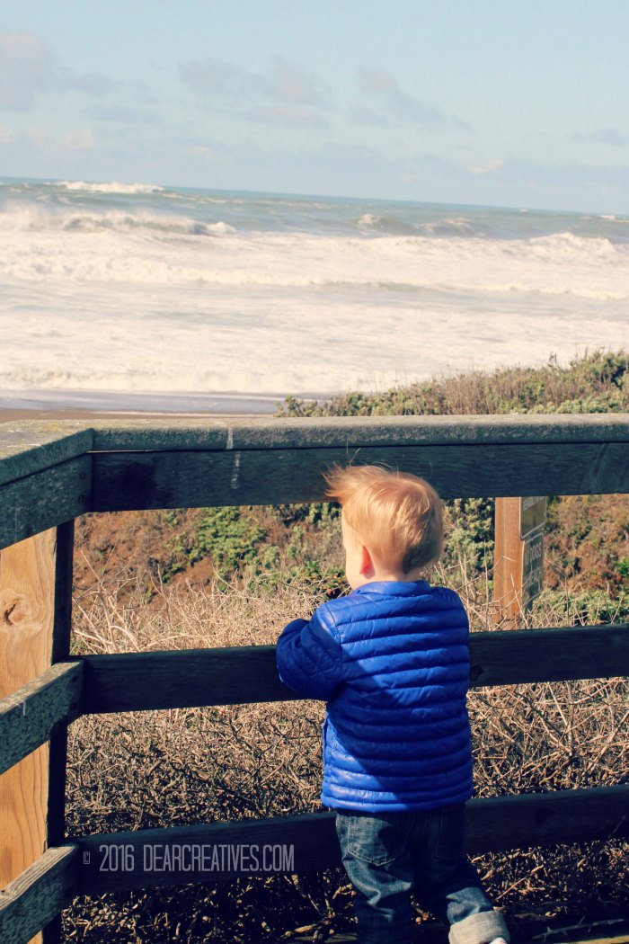 Photography | Little boy looking at the sea