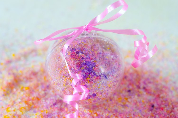 Princess Girly Christmas Bath Salts Beauty DIY DearCreatives.com