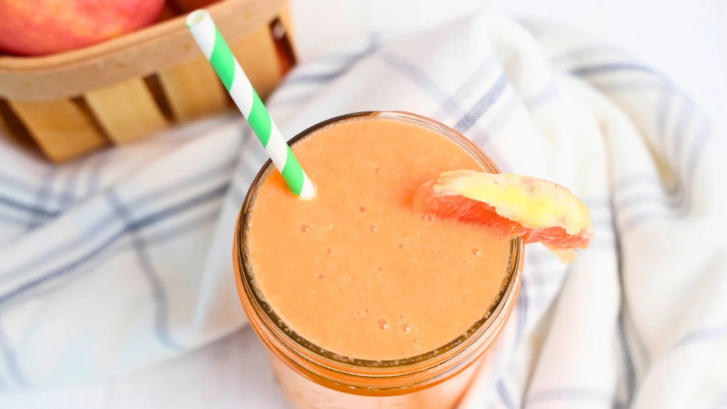 Carrot Smoothie Recipe - Quick and easy to make, delicious, healthy, non-dairy and made with a few ingredients. Get the smoothie and more at DearCreatives.com