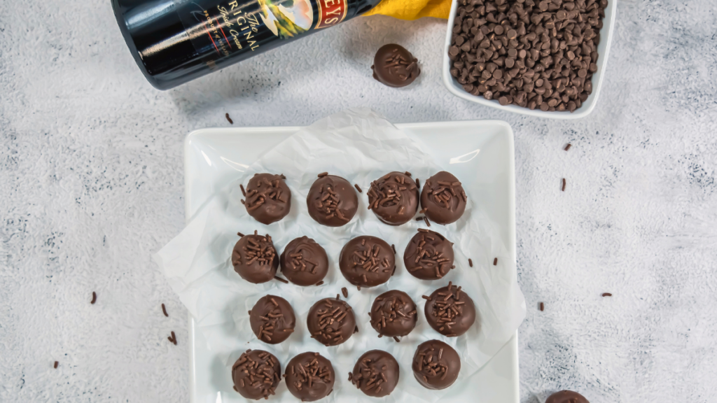 Chocolate Truffles Easy recipe with 3 ingredients. Bailey's Irish Cream Chocolate Truffles Recipe - Dear Creatives.com